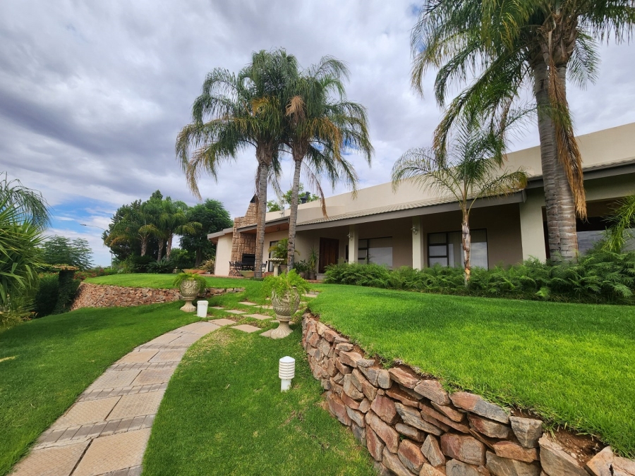 4 Bedroom Property for Sale in Keidebees Northern Cape